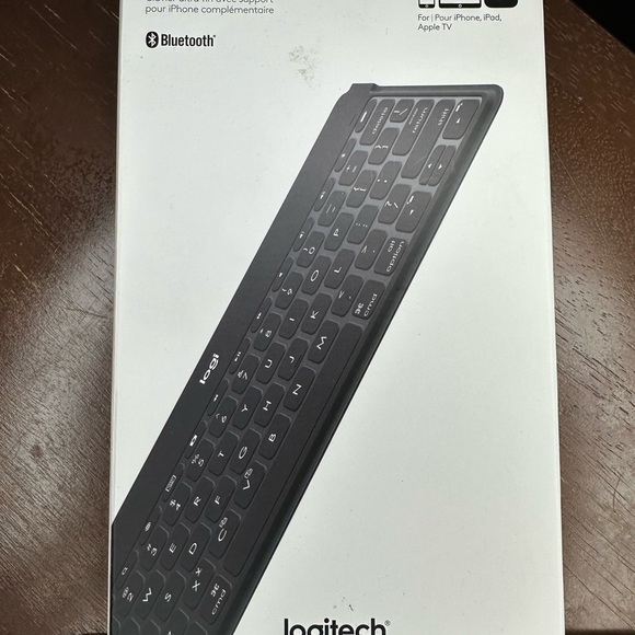 Logitech Black Tablet Keyboard Wireless Slim Design - Picture 2 of 2
